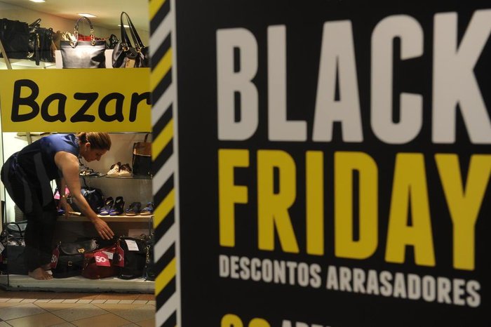 Resultado de imagem para Procon divulga 'lista suja' de lojas para consumidor evitar na Black Friday