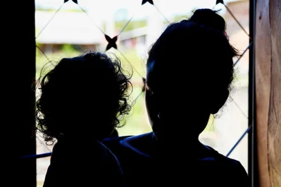  PORTO ALEGRE, RS, BRASIL, 22-11-2016. Um bebê de cinco meses morreu, no início da tarde desta quarta-feira, em uma creche clandestina em Porto Alegre. O local fica na Rua Primavera, no bairro Lami. (FOTO: ANDERSON FETTER/AGÊNCIA RBS)Indexador: Anderson Fetter