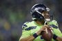Los Angeles Rams v Seattle SeahawksSEATTLE, WA - DECEMBER 15: Quarterback Russell Wilson #3 of the Seattle Seahawks passes against the Los Angeles Rams at CenturyLink Field on December 15, 2016 in Seattle, Washington.   Otto Greule Jr/Getty Images/AFPEditoria: SPOLocal: SeattleIndexador: OTTO GREULE JRSecao: American FootballFonte: GETTY IMAGES NORTH AMERICAFotógrafo: STR