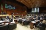  PORTO ALEGRE, RS, BRASIL - 19-12-2016 - Deputados iniciam sessão para votar pacote de José Ivo Sartori. (FOTO: ANDRÉ ÁVILA/AGÊNCIA RBS)