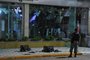 Assaltantes fazem cordão humano e explodem duas agências em São Sepé, fugindo com duas reféns e ferindo ao menos três pessoas
