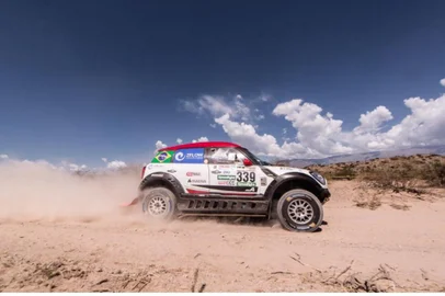 O piloto Sylvio de Barros e o navegador Rafael Capoani durante a 3ª etapa do Rally Dakar 2017, entre San Miguel de Tucumán e San Salvador de Jujuy, na Argentina.