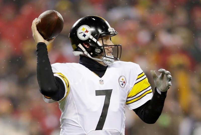 Divisional Round - Pittsburgh Steelers v Kansas City Chiefs

KANSAS CITY, MP - JANUARY 15: Quarterback Ben Roethlisberger #7 of the Pittsburgh Steelers looks to throw a pass against the Kansas City Chiefs during the first quarter in the AFC Divisional Playoff game at Arrowhead Stadium on January 15, 2017 in Kansas City, Missouri.   Jamie Squire/Getty Images/AFP

Editoria: SPO
Local: Kansas City
Indexador: JAMIE SQUIRE
Secao: American Football
Fonte: GETTY IMAGES NORTH AMERICA
Fotógrafo: STF