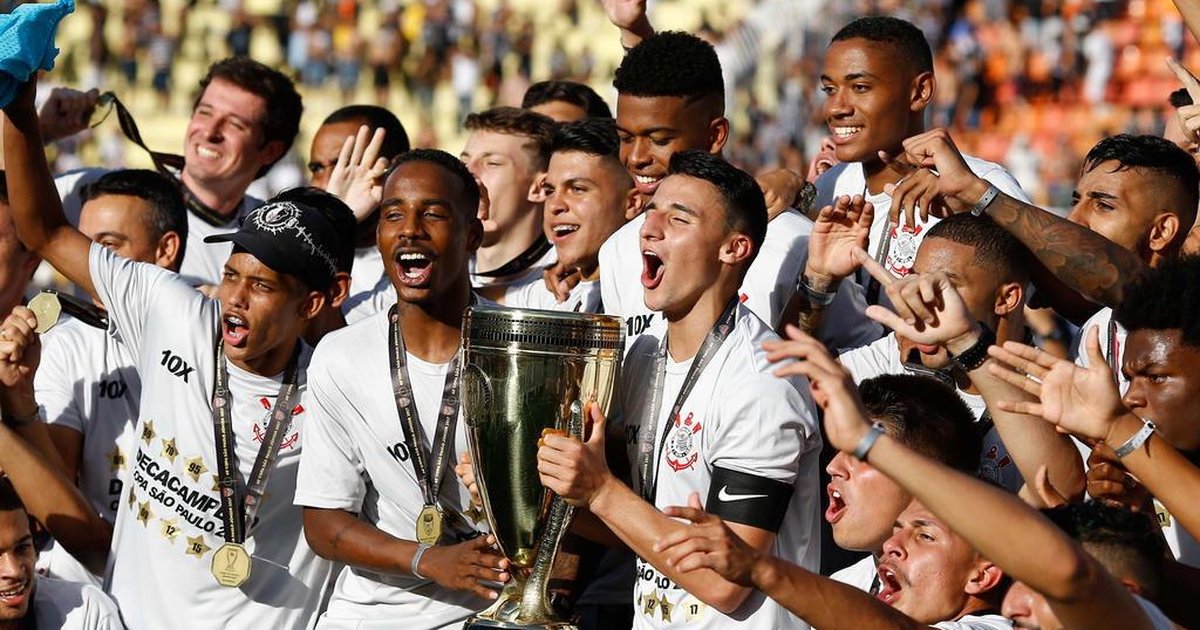 Com gols nos minutos finais, Corinthians conquista a Copa São Paulo pela 10ª vez GZH Com gols nos minutos finais, Corinthians conquista a Copa São Paulo pela 10ª vez GZH