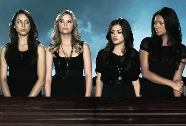 na serie pretty little liars quem é a