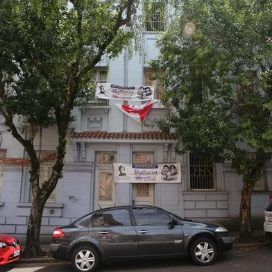  PORTOALEGRE-RS-BR 20.02.2017Ocupação Mirabal ocupa prédio dos Irmãos Salesianos, no Centro de Porto Alegre, com o objetivo de atender mulheres em situação de violência doméstica e de vulnerabilidade.FOTÓGRAFO: TADEU VILANI - AGÊNCIARBS - Editoria Dia a Dia