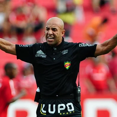  Juíz do Jogo de Inter X NH.Na imagem o Juíz Jean Pierre Lima.