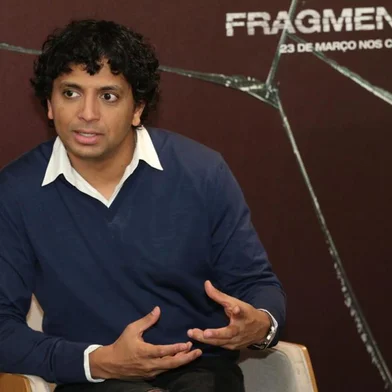 m. night shyamalan no lançamento de fragmentado em São Paulo