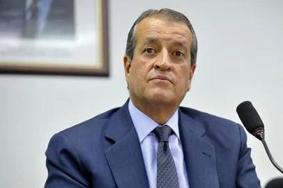 BRASÍLIA, DF, BRASIL, 02-10-2012: Deputado Valdemar da Costa Neto, condenado pelo STF no processo do mensalão. Na imagem, ele anuncia que pretende recorrer à Corte Interamericana de Direitos Humanos da OEA contra a decisão da mais alta Corte brasileira (FOTO: José Cruz/ABr)