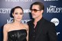  (FILES) This file photo taken on May 28, 2014 shows Angelina Jolie and Brad Pitt arriving for the world premiere of Disneys Maleficent,  at El Capitan Theatre in Hollywood, California. US actress Angelina Jolie has filed for divorce from her husband Brad Pitt after two years of marriage and 12 years together, announced on September 20, 2016 by the website TMZ celebrity. / AFP PHOTO / ROBYN BECKEditoria: ACELocal: HollywoodIndexador: ROBYN BECKSecao: cinemaFonte: AFPFotógrafo: STF