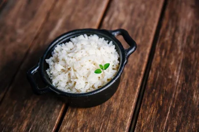  PORTO ALEGRE, RS, BRASIL, 26/04/2017 : Receitas básicas para aprender a cozinhar.  (Omar Freitas/Agência RBS)Indexador: Omar Freitas