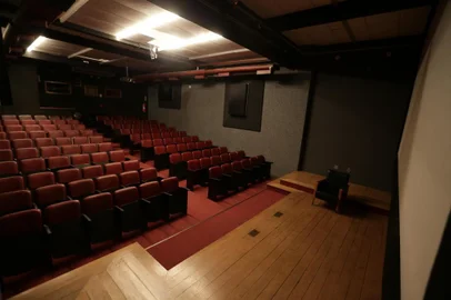  PORTO ALEGRE, RS, BRASIL 16/03/2016 - Salas de cinema alternativas em Porto Alegre. PF Gastal. (FOTO: LAURO ALVES/AGÊNCIA RBS).