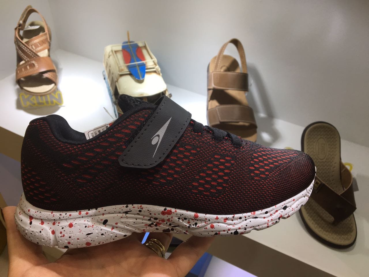 klin calçados fabrica