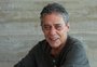 Após saber que Bolsonaro não quer assinar condecoração literária, Chico Buarque rebate: "É um segundo prêmio"