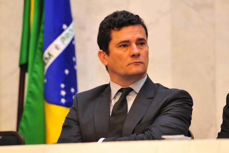 Curitiba- PR- Brasil- 24/10/2016- O o juiz Sergio Moro e o procurador Deltan Dallagnol, durante sessÃ£o especial na AssemblÃ©ia Legislativa do ParanÃ¡ (ALEP). Foto: Pedro de Oliveira/ ALEP