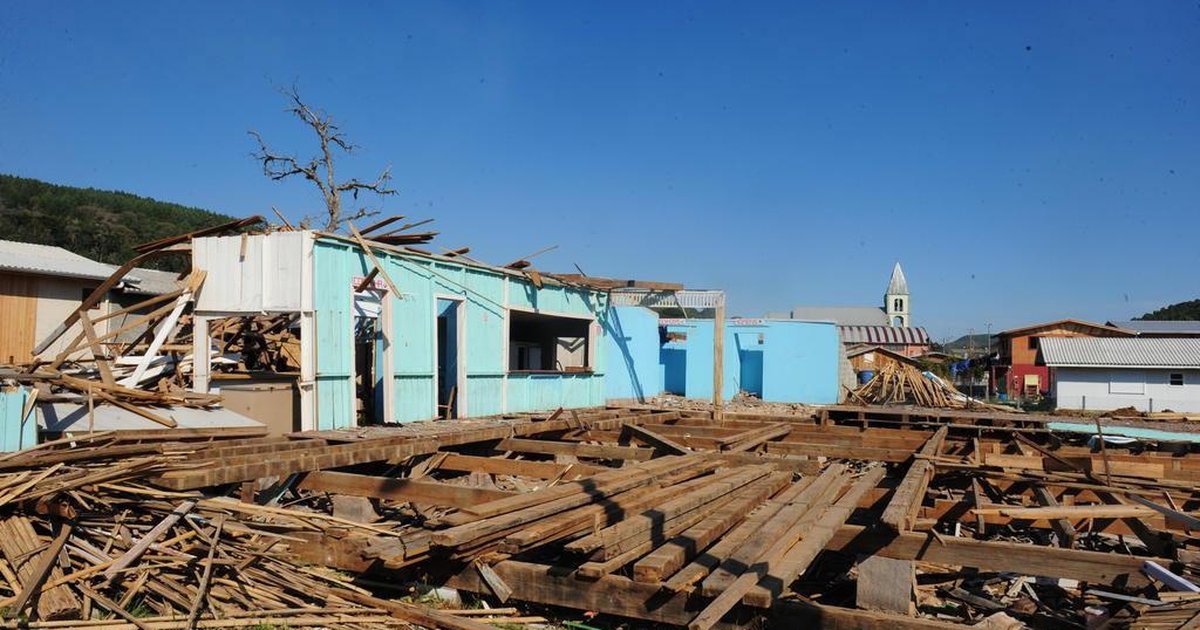 Vila Oliva Caxias Do Sul Quase dois meses após tornado, moradores de Vila Oliva, em Caxias