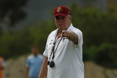 zol - fluminense - técnico - abel braga - treino 