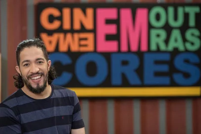Cinema em Outras Cores, programa do Canal Brasil com Jean Wyllys