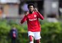 Grêmio contrata ex-atacante do Inter para o grupo de transição