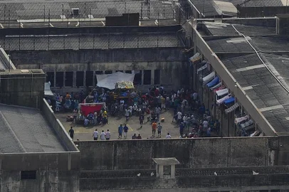  PORTO ALEGRE, RS, BRASIL, 29-08-2017: Detentos nos pátios do Presídio Central. (Foto: Mateus Bruxel / Agência RBS)