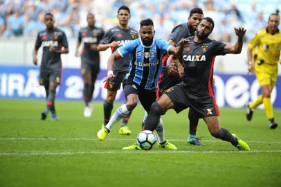  

PORTO ALEGRE, RS, BRASIL, 02.09.2017.
Grêmio encara o Sport na Arena. Com time titular, Renato Portaluppi tenta fazer o Grêmio se aproximar do líder Corinthians no Brasileirão, em jogo na Arena. 
Foto: Carlos Macedo/Agência RBS