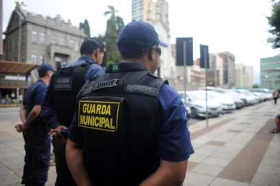  CAXIAS DO SUL, RS, BRASIL 13/02/2017Além da repressão ao crime, da proteção ao patrimônio público e da prevenção à vida, a Guarda Municipal de Caxias do Sul deve começar atuar na fiscalização de trânsito. A confirmação oficial da nova atividade aguarda parecer da Procuradoria Geral do Município, que ainda avalia a documentação enviada pela Secretaria Municipal de Segurança Pública e Proteção Social (SSPPS). (Felipe Nyland/Agência RBS)