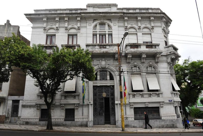  Palacete Santo Meneguetti, conhecido como Palacinho, é usado como sede administrativa do Vice-Governador do Estado e como Gabinete da Primeira Dama do Estado.Indexador: Diego Vara                      