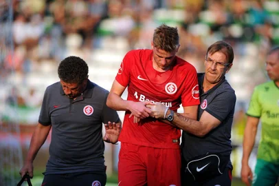  

CAXIAS DO SUL, RS, BRASIL 09/09/2017
Juventude x Internacional, Jogo válido pela série B do campeonato Brasileiro de Futebol. Partida disputada no estádio Alfredo Jaconi. (Felipe Nyland/Agência RBS)