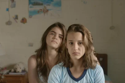 45º Festival de Cinema de Gramado 2017  - Longa Metragem Brasileiro 
- “AS DUAS IRENES” (SP) , de Fábio Meira
- Crédito Divulgação