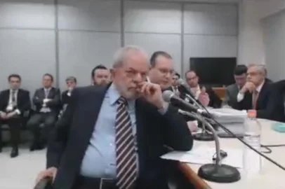  

Frame de vídeo de depoimento do ex-presidente Lula ao juiz Sérgio Moro, na 13a Vara Federal, em Curitiba.