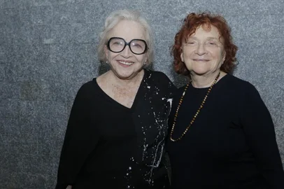 A atriz Nathalia Timberg faz estreia nacional nesta sexta-feira, durante o Porto Alegre em Cena, do espetáculo Chopin ou O Tormento do Ideal, com a pianista brasileira Clara Sverner. A dupla aproveitou para jantar no Eleven Dinner Room.