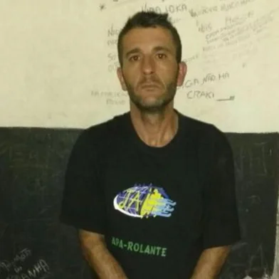 Rosane Mioranca Carrão, 38 anos, morta a tiros pelo ex-marido, Eduardo de Medeiros Aguiar, na frente da filha em Taquara, no Vale do Paranhana, na quarta-feira (13), . O crime ocorreu quando a vítima saia do local de trabalho. 
