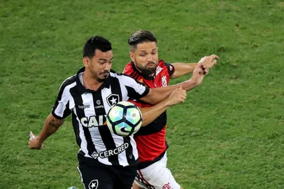 Rodrigo Lindoso. Botafogo x Flamengo pela Copa do Brasil no estadio Nilton Santos. 16 de Agosto de 2017, Rio de Janeiro, RJ, Brasil. Foto: Satiro SodrÃ©/SSPress/Botafogo