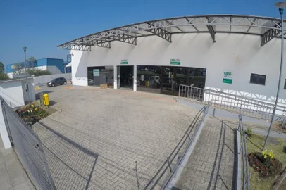  CAXIAS DO SUL, RS, BRASIL, 19/09/2017. Fachada da Unidade de Pronto-Atendimento da Zona Norte. A Upa Zona Norte será inaugurada na quarta-feira (20/09). O Instituto de Gestão e Humanização (IGH), é que fará a gestão Unidade. (Porthus Junior/Agência RBS)