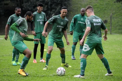  CAXIAS DO SUL, RS, BRASIL, 14/09/2017 - Esporte Clube Juventude treina no campo da Fras-le. NA FOTO: camisa 30 -zagueiro Samuel. (Marcelo Casagrande/Agência RBS)
