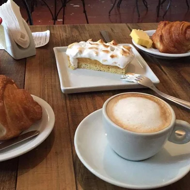 La Tasca en el Centro, padaria da Rua Duque de Caxias, em Porto Alegre (RS).