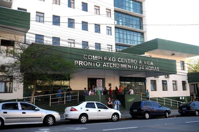  CAXIAS DO SUL, RS, BRASIL, 20/09/2017. Unidade de Pronto-Atendimento da Zona Norte de Caxias, a UPA Zona Norte, foi inaugurada e começou os atendimentos às 14h56min. O Complexo Centro À Vida Posto de Atendimento 24 Horas, também conhecido como o Postão (na foto), deve ter uma diminuição nas filas devido à abertura da UPA. (Diogo Sallaberry/Agência RBS)