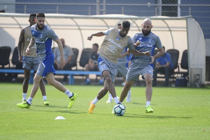 Com a escalação que se desenha, podemos vencer o Bahia e seguir vivos no Brasileirão