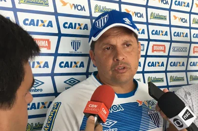 Claudinei oliveira, avaí, técnico