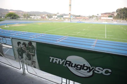  Blumenau - SC - Brasil - 22092017 - Preparativos para campeonato de Rugby no SESI.