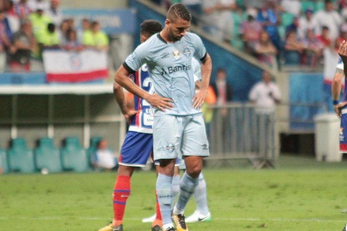 BAHIA X GRÊMIO

BA - BAHIA/GRÊMIO - ESPORTES - Michel jogador do Grêmio lamentando derrota durante Bahia x Grêmio realizado neste Domingo (24) partida valida pela 25ª rodada do Campeonato Brasileiro 2017 realizado na Arena Fonte Nova em Salvador, BA. 24/09/2017 - Foto: TIAGO CALDAS/FOTOARENA/FOTOARENA/ESTADÃO CONTEÚDO

Editoria: ESPORTES
Local: SALVADOR
Indexador: TIAGO CALDAS
Fonte: 1395783
Fotógrafo: FOTOARENA