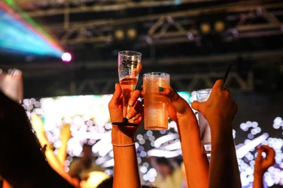  

FLORIANÓPOLIS, SC, BRASIL - 01/01/2015
Ano Novo no Cafe de La Musique
