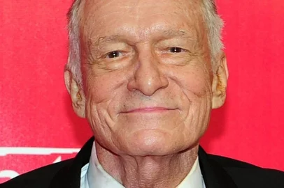  

Hugh Hefner exige jatinho e andar inteiro de hotel para sua estadia no Rio 

claudia ioschpe, cláudia ioschpe, blog n9ve, blog nove, blog 9, 9, n9ve, nove, byn9ve, by n9ve, by nove, segundo caderno, zero hora, zerohora.com, zh, grupo rbs, clicrbs, colunismo, coluna social, colunismo social,Hugh Hefner, exige, jatinho , andar, inteiro, hotel , estadia, Rio , fundador ,revista, Playboy, Hugh Hefner, preparando, Carnaval ,Rio de Janeiro, garoto-propaganda, cerveja, Devassa , jatinho ,particular, Hefner,  Hotel ,Copacabana Palace,