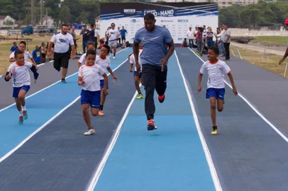 RIO DE JANEIRO (RJ), 29/9/2017: Um dos principais nomes do atletismo mundial, o americano Justin Gatlin já está no Brasil para a disputa da quinta edição do Mano a Mano. Nesta sexta, 29, ele falou com a imprensa e conheceu a pista do evento, localizada no Jockey Club Brasileiro. 
