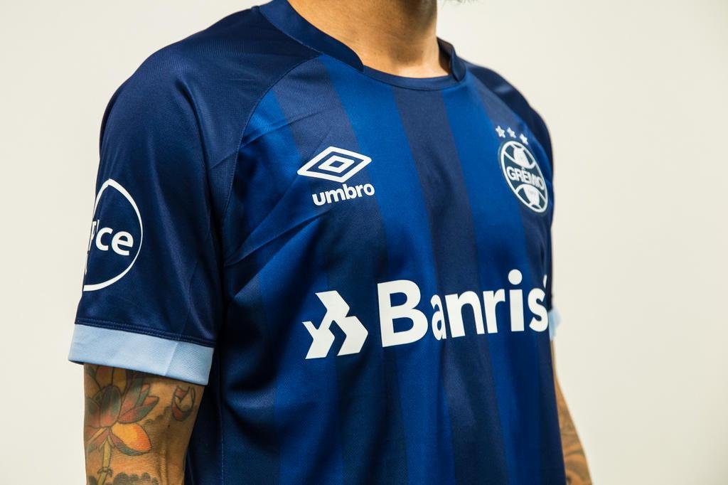 foto da camiseta do grêmio
