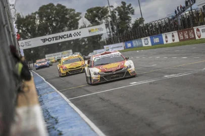  

ARGENTINA, BUENOS AIRES - 30-09-2017 - Provas da StockCar em Buenos Aires. Prova 2. (FOTO: ANDRÉ ÁVILA/AGÊNCIA RBS)
Indexador: Bruno Alencastro