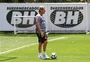 Oswaldo de Oliveira divulga nota sobre briga com repórter 