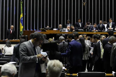  Ordem do dia para discussão e votação de diversos projetos Data: 04/10/2017Indexador: LUIS MACEDO
