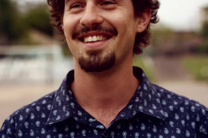 Artista gaúcho Kelvin Koubik