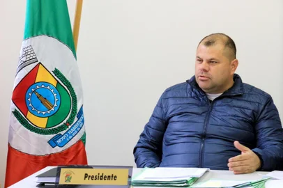 Vereador Emerson Fernando Lourenço, o Fernandinho (SD), foi preso por suspeita de envolvimento em homicídios e tráfico de drogas em Novo Hamburgo